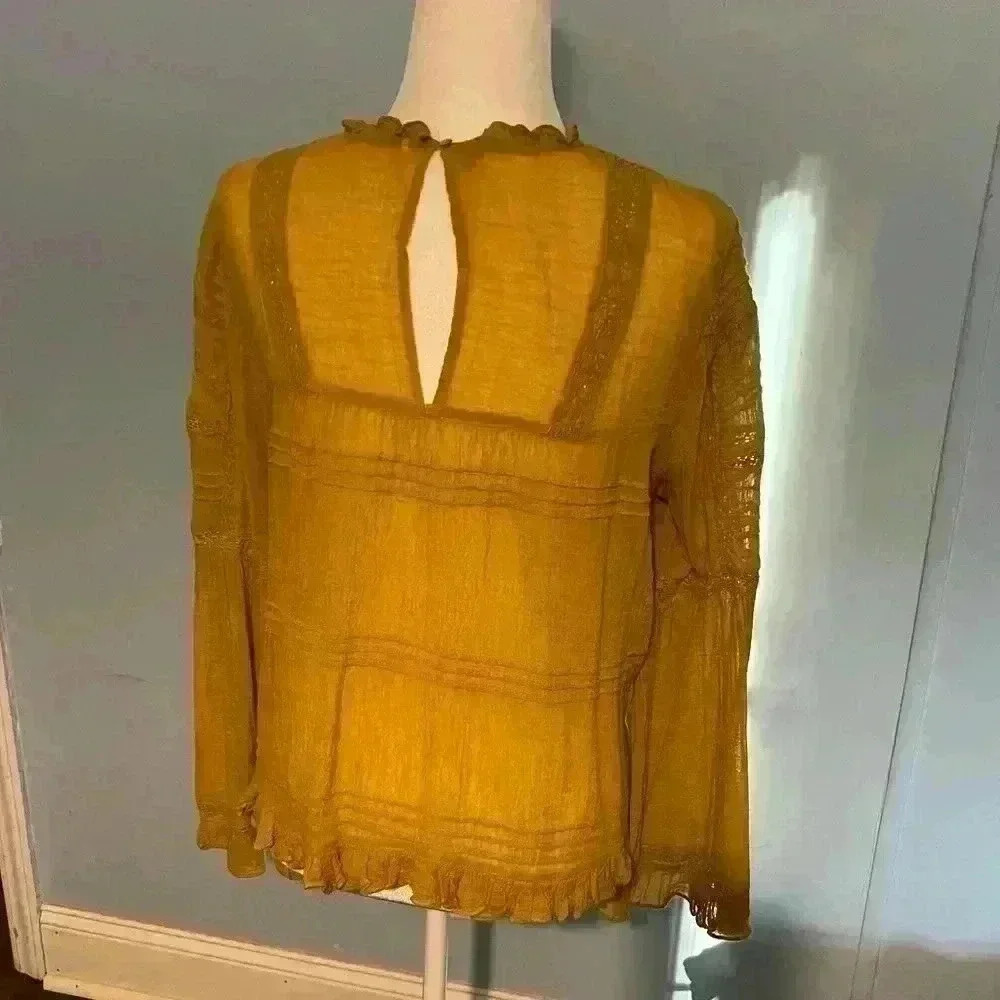 Free People Ladies Bell Sleeve Blouse
Yellow boho ruffle peasant Size Small - Picture 5 of 13